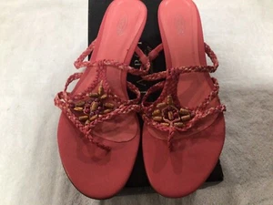 Women’s Talbots Pink Embellished Open Toe Flat Sandals Size 8 N - Picture 1 of 4