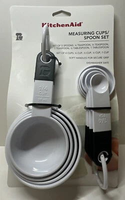 Juego de 4 tazas y 5 cucharas de cocina - Blanco KE475OHWHA. NUEVO Foto 1 de 4