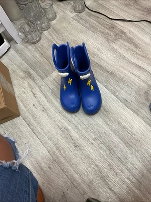 Crocs Handle It Rain Boots Boys & Girls Weatherproof Kids Size 3 - Image 1 of 4