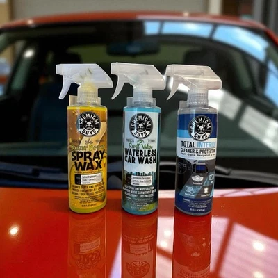 Kit de detalles Chemical Guys 3 piezas lavado de autos sin agua, cera de plátano, interior total Foto 1 de 2