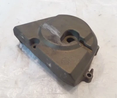 Protector de cubierta de cadena de piñón de motor OEM Kawasaki ZX-6R ZZR600 ZX600  Foto 1 de 4