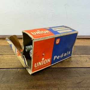Vintage Union Pedals 9/16 NOS 4 in 4" Block Rubber 265 3PC Cottered Muscle Bike - Picture 1 of 15