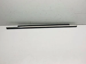 AUDI A3 OUTER WINDOW SEAL TRIM 2019 DRIVER SIDE FRONT TFSI S LINE 8V4853283 - Picture 1 of 14