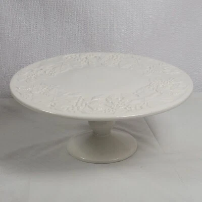 Suporte para bolo com pés florais creme cerâmica sobre e costas 11x5 polegadas  - Imagem 1 de 4