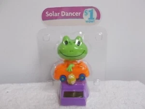 Solar Dancer Frog in Car Decor New - Picture 1 of 2