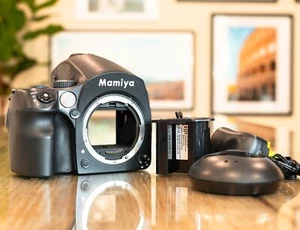 Mamiya 645DF+ Medium Format SLR body w/battery & charger - Picture 1 of 9