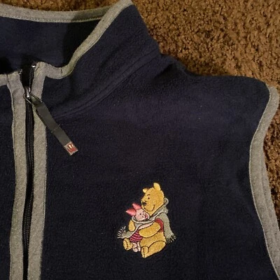 Chaleco polar Winnie the Pooh cremallera 26w/28w 4x Plus madera de lechón acre azul marino usado en excelente estado Foto 1 de 4