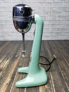 Vintage Hamilton Beach Mixmaster Model 30 Cast Iron Jadeite Mixer **TURNS ON** - Picture 1 of 8