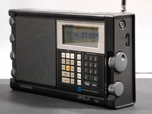 aa10/11  vintage Grundig Satellit 500 Weltempfänger - Picture 1 of 7