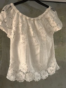 Quiz Size S/M White Lace Off/ On The Shoulder Cap Sleeve Lined Polyester Top - Picture 1 of 3
