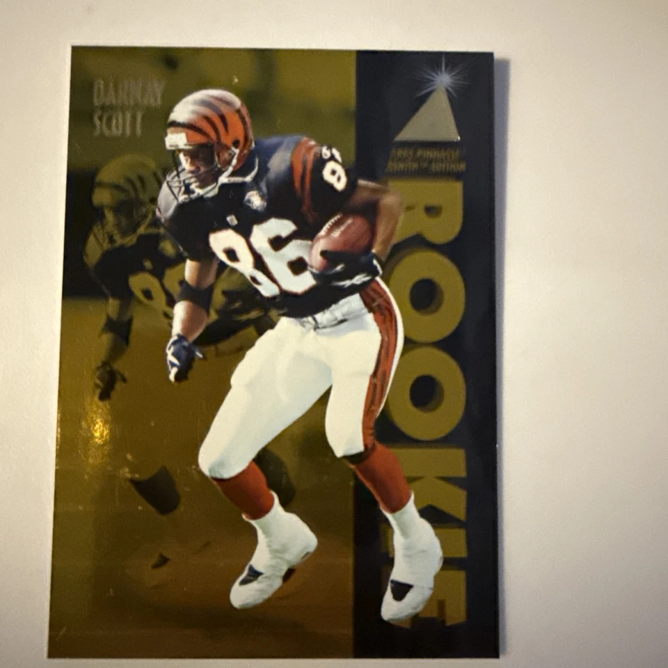1995 Pinnacle Zenith Darnay Scott Rookie Cincinnati Bengals #Z140 - Image 1 of 4