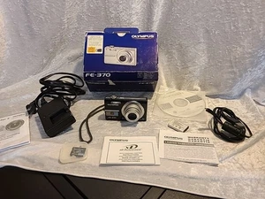Olympus Digital Camera FE-370 8.0MP Black, Camera, Battery, Charger, Memory Card - Picture 1 of 17