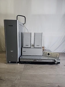 Sistema de cine en casa Panasonic SA-HT700 DVD 5.1 completo todos los cables y trabajos remotos - Imagen 1 de 11