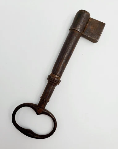 RARE Antique Sliding Sheath Clover Design Barrel Blank Door Skeleton Key 5-1/8" Cover