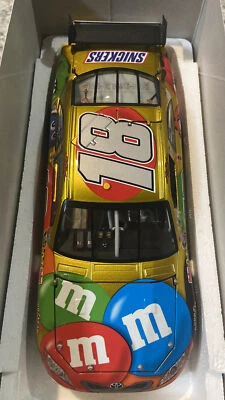 Kyle Busch 2008 1:24 M&M’s color líquido ARC 682/4306 Foto 1 de 4