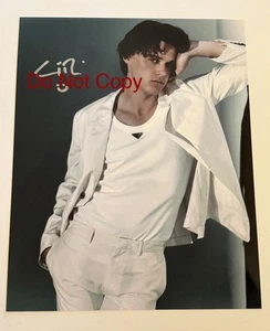 Christopher Briney - The Summer I Turned Pretty Signed Autographed Photo (8x10) - Picture 1 of 1