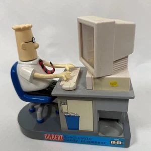 Dilbert Dispenser Caramelle Elettronico Ufficio Computer Scrivania Decorazione Non Funzionante - Foto 1 di 10
