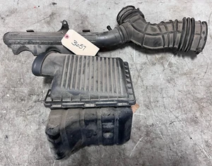 1996-2000 Chrysler Sebring AIR BOX AND INTAKE PIPE #3657 - Picture 1 of 2