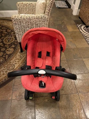 Детская коляска Doona (красная) - Изображение 1 из 4