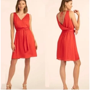 Mini Vestido Trina Turk Planetary Imitación Envolvente Rojo Línea A XL Cuello en V - Imagen 1 de 13