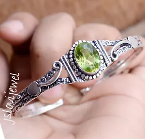 Faceted Peridot Gemstone Bangle 925 Sterling Silver Beautiful Crafted Bracelet - Picture 1 of 5