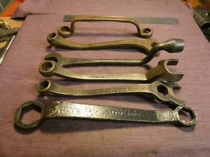 VINTAGE FORD TOOLKIT SPANNERS WRENCH 6 TRUCK CAR TRACTOR TOOLS AUTOMOBILIA - Picture 1 of 7