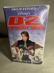 NEW D2: The Mighty Ducks Disney 1994 VHS CLAMSHELL EMILIO ESTEVEZ - Picture 1 of 3