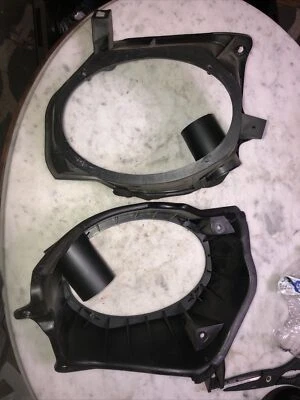 1990-1994 Mitsubishi 3000GT rear speaker bracket housing pair LH RH G4 - Image 1 of 4
