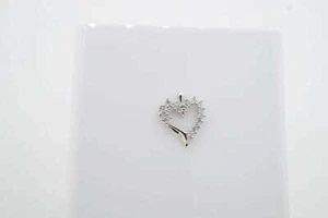 Estate 10K White Gold Diamond Heart Charm #25572B - Picture 1 of 7