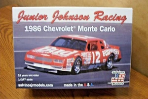 SALVINOS JR MODELS JUNIOR JOHNSON RACING 1986 MONTE CARLO MODEL KIT Made in USA - Picture 1 of 2