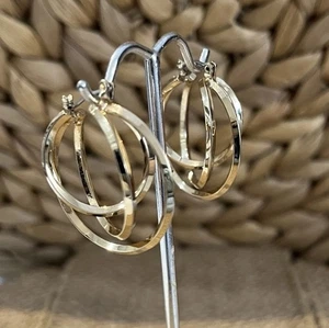 PENDIENTES PERFORADOS VINTAGE AROS TONO ORO 3 ANILLOS 1,25 pulgadas - Imagen 1 de 7