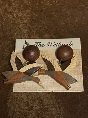 Pendientes de madera de pato mallardo The Wetlands Foto 1 de 4