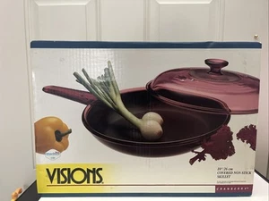 New Corning Visions Cranberry 10” Covered Non-stick Skillet 60150176 - Picture 1 of 6