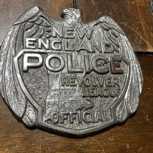Antique NEW ENGLAND POLICE REVOLVER LEAGUE OFFICIAL METAL PLAQUE - Picture 1 of 7