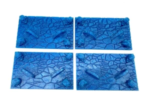 SET BESTEHEND AUS 4 MASSGEFERTIGTEN SCHÄDELSTÄNDERN PASSEND FÜR MASTERS OF THE UNIVERSE VINTAGE FIGUREN. - Bild 1 von 4