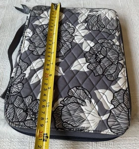 Vera Bradley Cierre de Cremallera Acolchado Algodón 10 X 8 Laptop Funda Sombra de Luna - Imagen 1 de 4