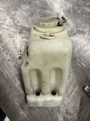 86-95 梅赛德斯 300Te 300E 300D 300Td 260E W124 洗衣机瓶挡风玻璃窗 — 第 1/4 张图片