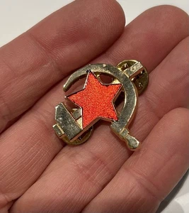 Hammer & Sickle USSR Soviet Union Logo Pin Socialist - Picture 1 of 4