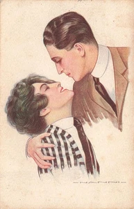 ARTIST NANNI HANDSOME MAN AND WOMAN EMBRACE POSTCARD 1920 091425 U - Picture 1 of 2