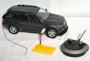 BELLISSIMO VECCHIO MODELLINO TELECOMANDATO DELLA BMW - Foto 1 di 10