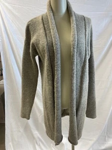 GRAY WOOL NEIMAN MARCUS WOMEN'S CARDIGAN SIZE M GREAT CONDITION. $65 - Picture 1 of 9