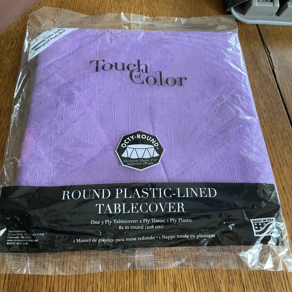 Touch of Color:  5 Octy-Round 82 inch Plastic Lined Table Cover - Lavender - Image 1 of 4