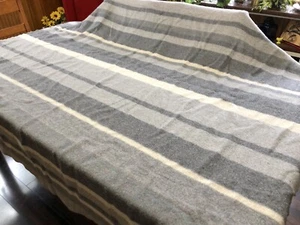 Übergröße grau gestreift 86x88" WOLLDECKE Queen kuschelig warm - schön! (RF955) - Bild 1 von 7