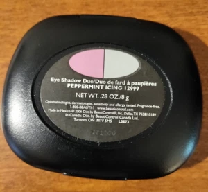 Eye Shadow Duo BeautiControl Peppermint Icing 12999 open sample pack - Picture 1 of 4