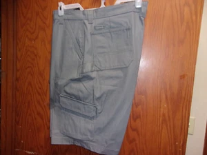 NEW MEN'S DICKIES  GREY  RELAXED  FIT RIPSTOP ULTIMATE  8-POCKET  CARGO SHORTS - Picture 1 of 6