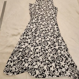 Vestido Lands End para mujer XLP en capas negro abstracto floral festival suave oscuro  - Imagen 1 de 19