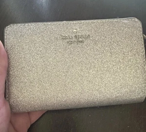 Kate Spade Glimmer Glitter Medium Compact Bifold Wallet Silver Lunar  Unused - Picture 1 of 10