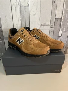 New Balance 2002R Trainers Tobacco/Black - Picture 1 of 9