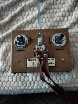 robbe Fp-T5 Fernsteuerung - Bild 1 von 4