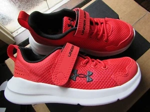 Zapato deportivo rojo para niño Under Armour BPS Essential talla 11K nuevo en caja - Imagen 1 de 7